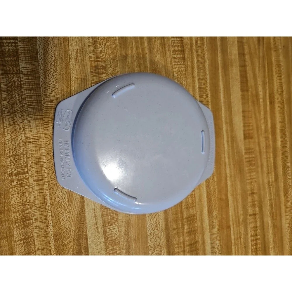 V•Nordic Ware 7.5 Inch Round Utility Pan Model #62204F